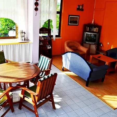 Ayda Hotel